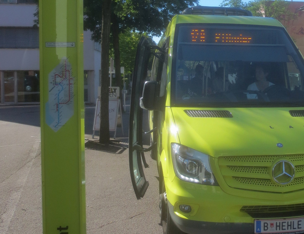 Lochau VOL Fahrplan Buslinie Pf__nder Haltestelle Gemeindeamt.JPG