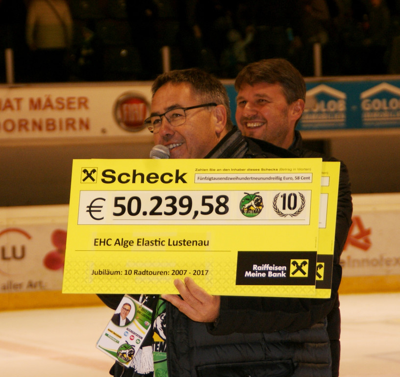 Gro__e Freude bei Herbert Oberscheider und Kurt Fischer.JPG