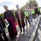 Muslime organisierten in Wien Menschenkette zu katholischer Pfarre