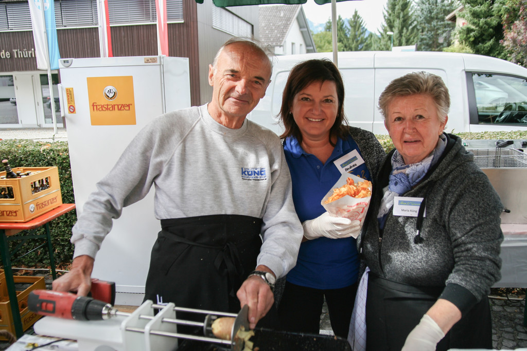 Erwin und Maria K__ng mit Andrea.JPG