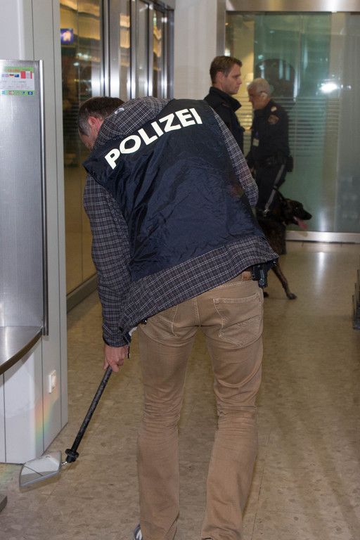 BombendrohungFlughafen24092017006.jpg