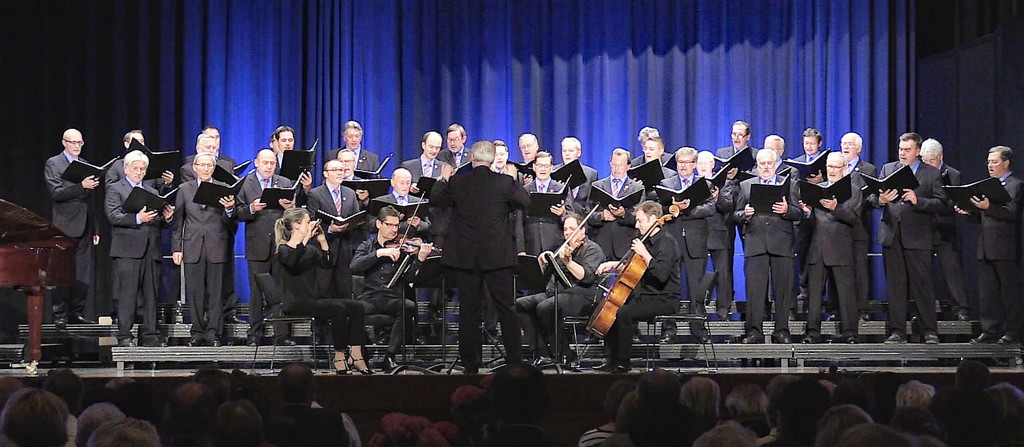 M__nnerchor mit Kammers__nger Walter Fink _1_.jpg