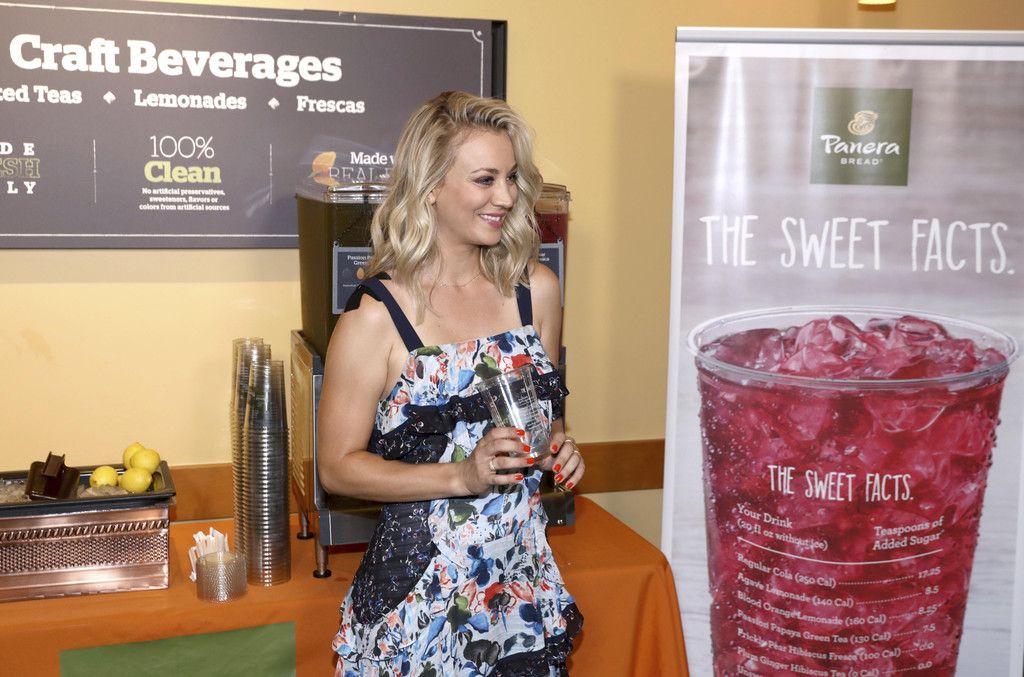 Panera_Bread_and_Kaley_Cuoco_90108.jpg