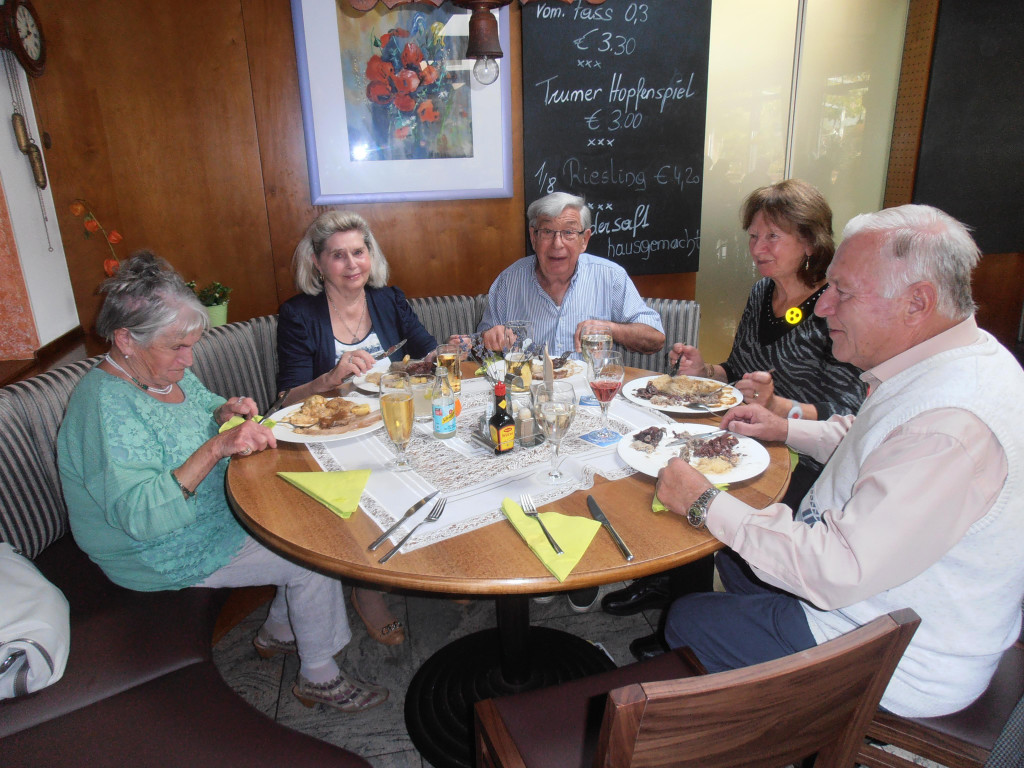 Schlachtpartie    im Meindl      04_10_2017    3.JPG