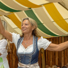 Rosa Wiener Wiesn Fr__hshoppen 2017 _44 von 127_.jpg