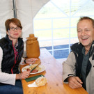 Annette und G__nter genossen das gesellige Beisammensein.JPG