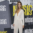 2017_CMT_Music_Awards_-_Arrivals_81378.jpg