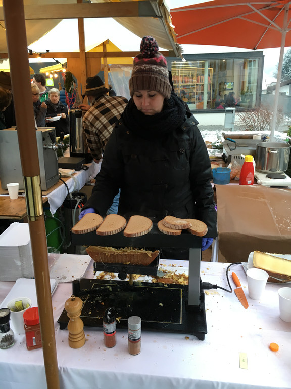 G__fner Advent-Dorfmarkt - Kulinarik 1 - _c_Karl Zimmermann.jpg