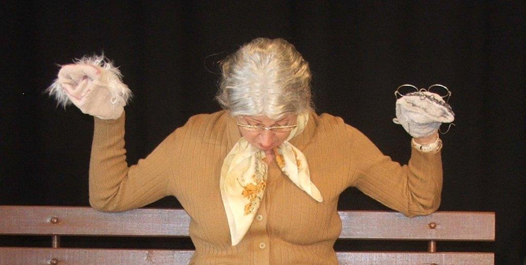 3 Alte im Wartezimmer DSCF0147 A.jpg