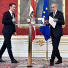 Van der Bellen beauftragt Kurz mit Regierungsbildung