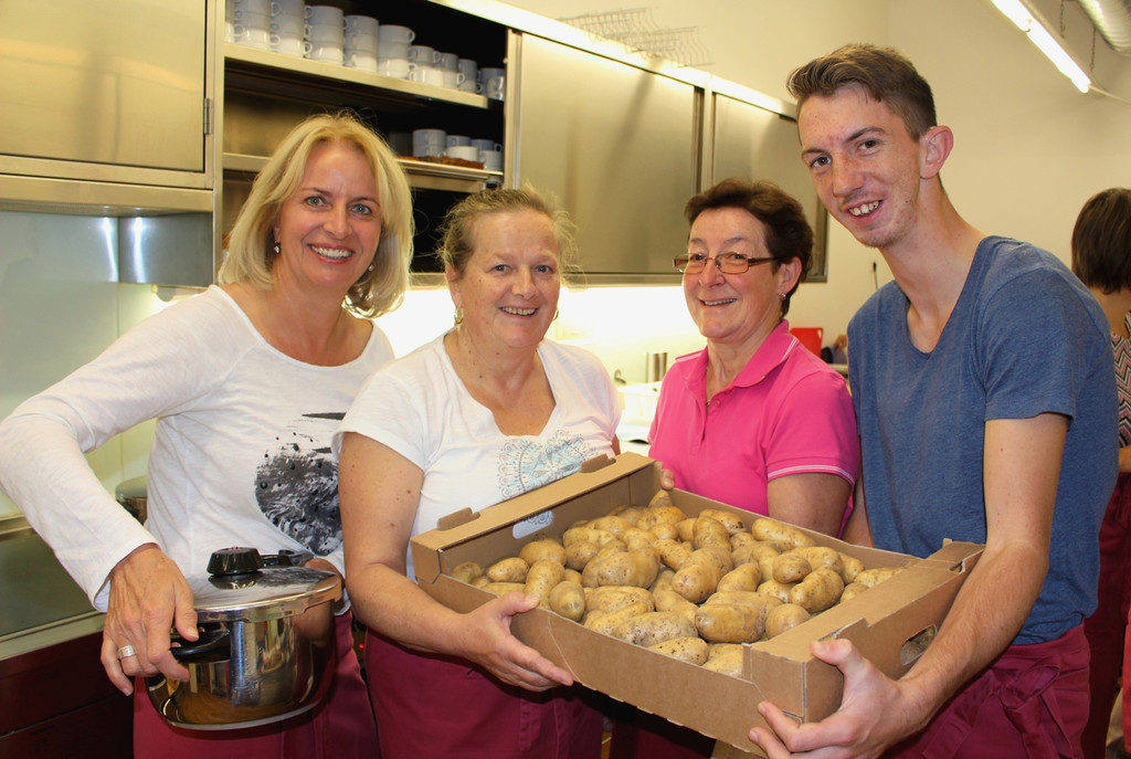 Kartoffeltag Missionskreis OKT 2017 _4_.JPG
