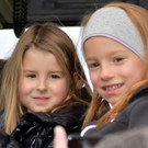 11_Emma und Sophia.JPG