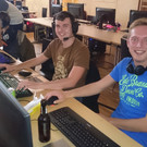 Daniel und Tobias bei der lan-Party in Fraxern.JPG