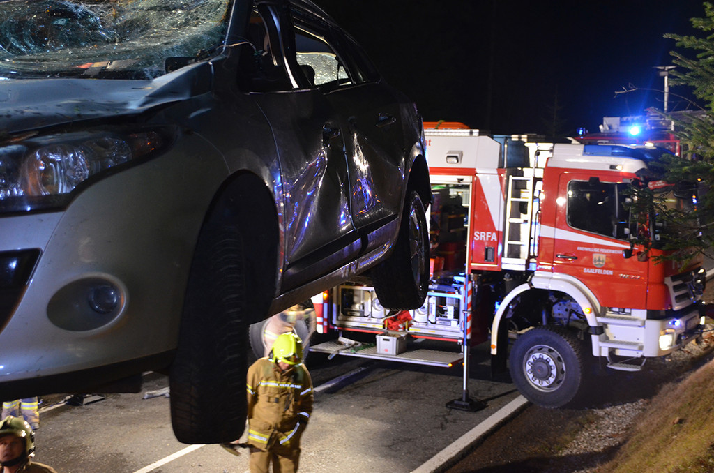Schwerer VU in Dienten in der Nacht vom 04_11-05_11_2017  Pressefotopongau MW _20_.JPG