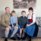 3995_hotel-steiner-andrea-und-thomas-steiner-mit-kindern-maximilian-und-jakob.jpg