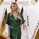 2017_Revolve_Awards_91930.jpg