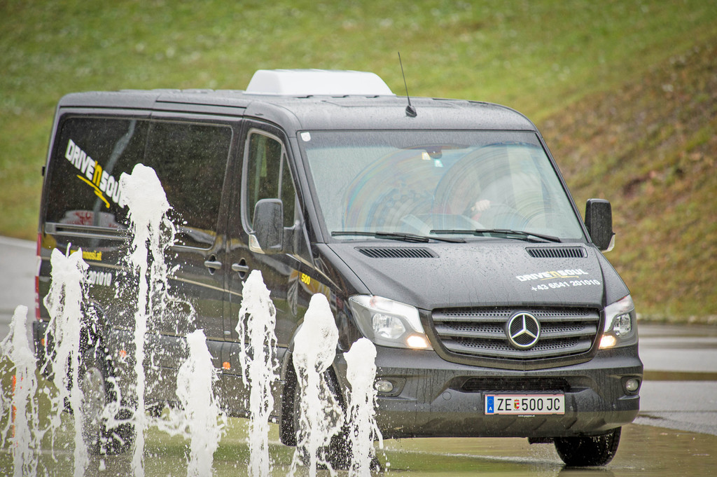 Fahrsicherheitstraining 1.jpg