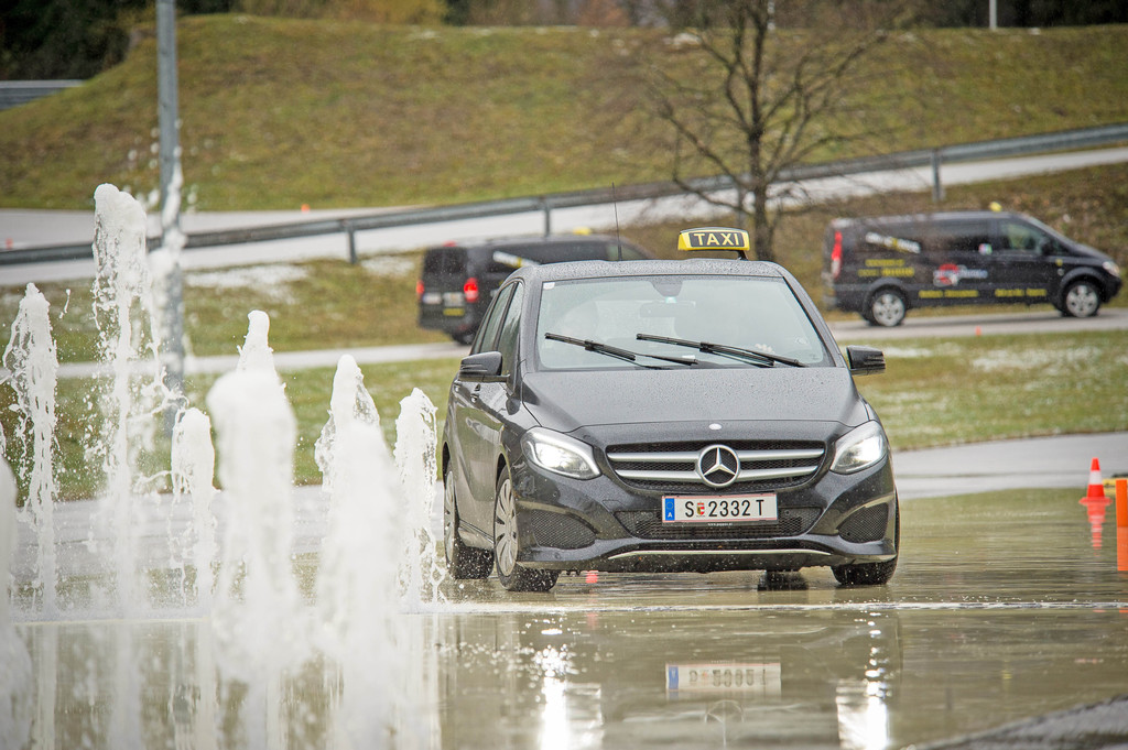 Fahrsicherheitstraining 2.jpg