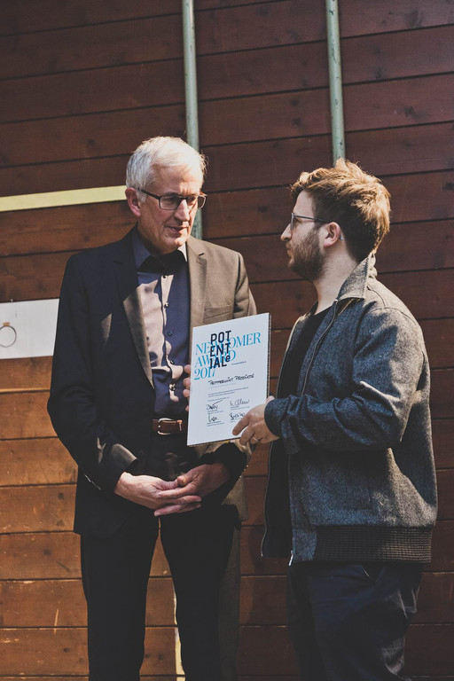 Bild 6_B__rgermeister Wilfried Berchtold bei der Vergabe des Newcomer Award _c_ Patricia Keckeis.jpg