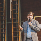Bild 8_Kulturabteilungsleiter Winfried Nussbaumm__llerbei der Verleihung des LAVA Award in der Turnhalle im Gymnasiumhof _c_.jpg