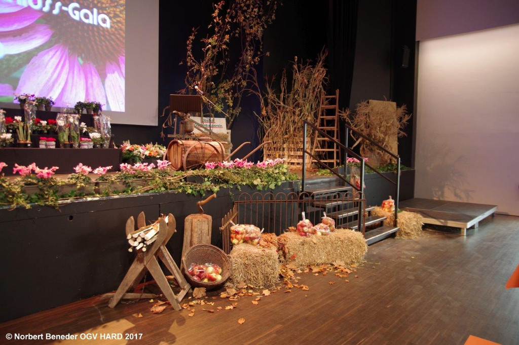 Blumenschmuck_Abschluss_2017_003.jpg