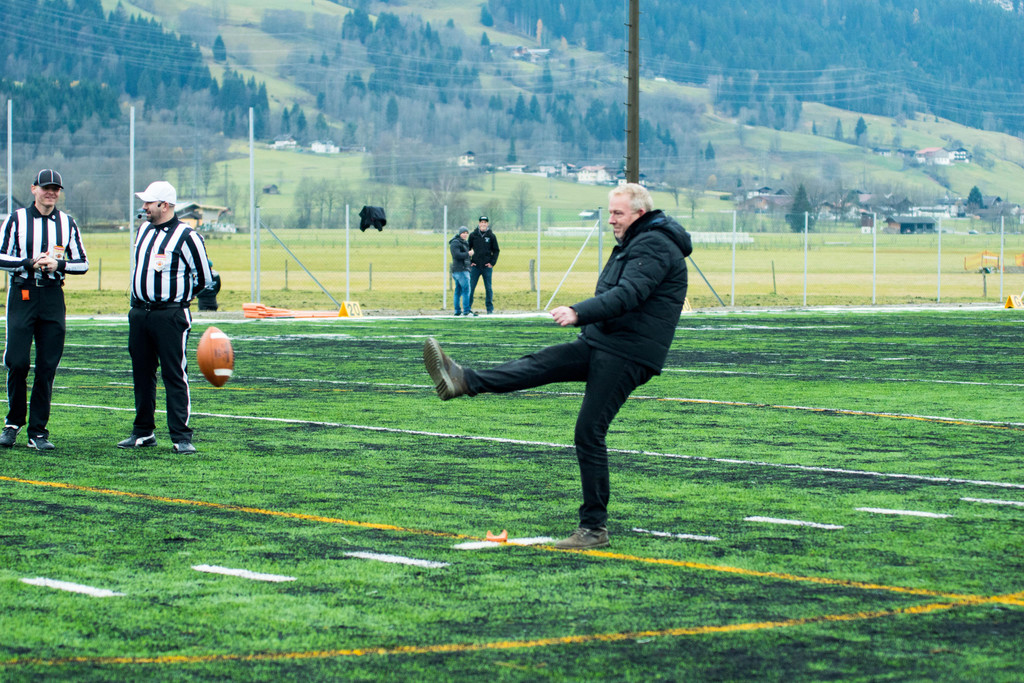 Ehren Kick Off Pr__s_ Eschlb__ck.jpg