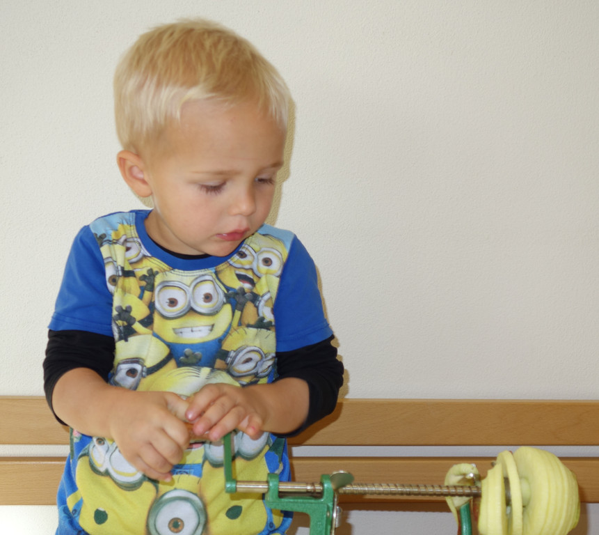 7_11_17 - Wir machen Apfelmus _11_.JPG