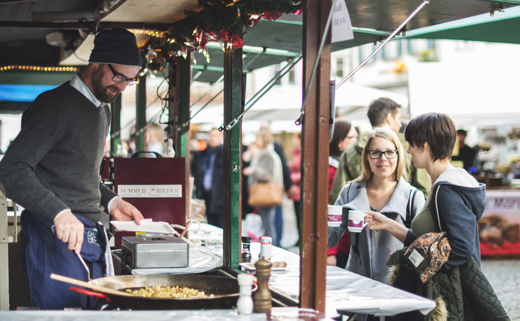 2016-Blosengelmarkt_Victor Marin _1_.jpg