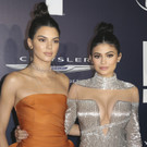 Kylie_and_Kendall_Shirts_68576.jpg