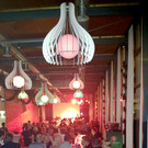 2017-11-18 23_00_22-2 saal mit leuten hochformat.jpg