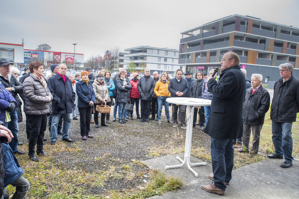 Lutz Info _8 von 36_.JPG