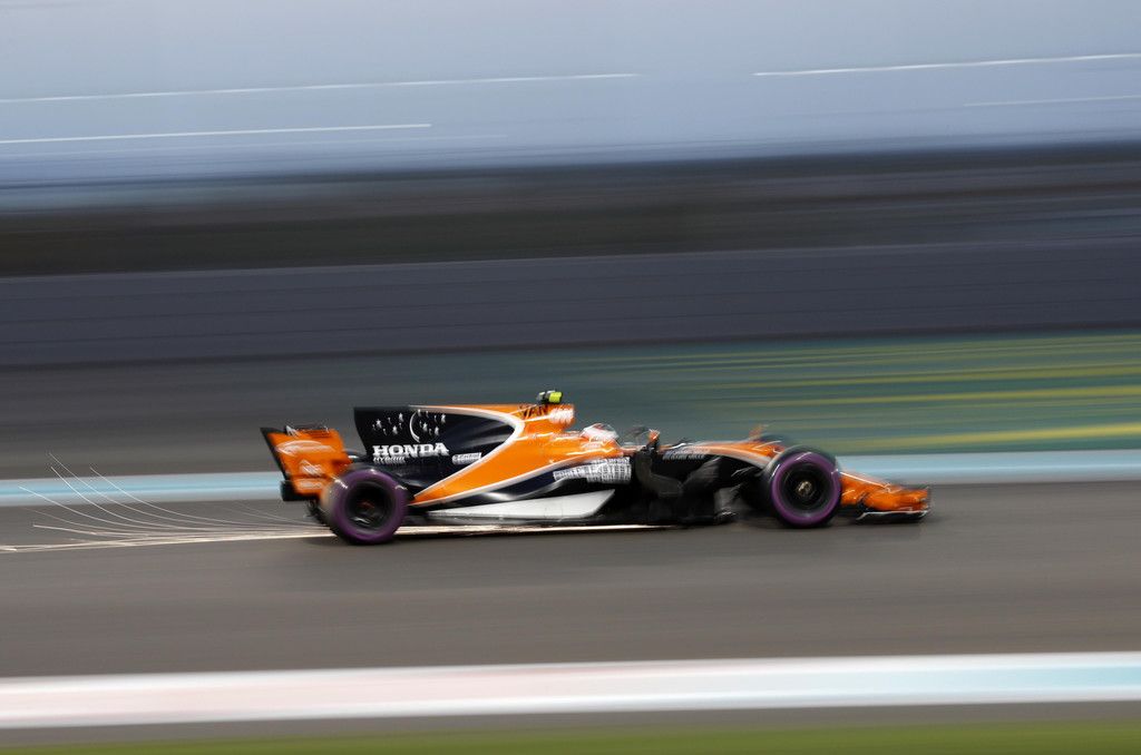 Emirates_F1_GP_Auto_Racing_04424.jpg