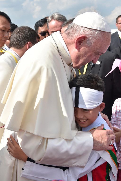 Pope_Myanmar_Asia_29221.jpg