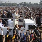 Papst Franziskus feiert Messe vor 100.000 Menschen in Bangladesch 