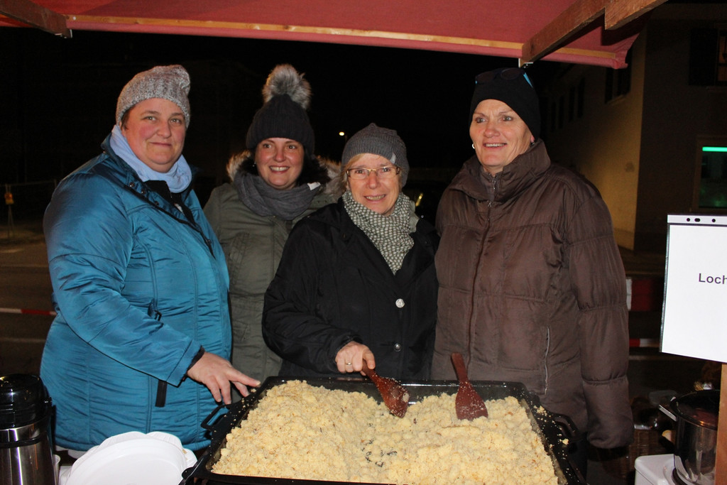 Adventzauber ILLUMINIERUNG am Roten Platz 02-12-2017 _13_.JPG