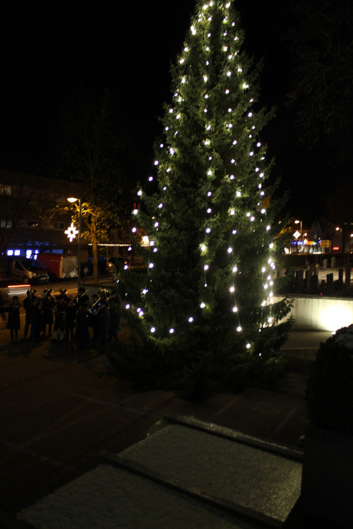 Adventzauber ILLUMINIERUNG am Roten Platz 02-12-2017 _22_.JPG