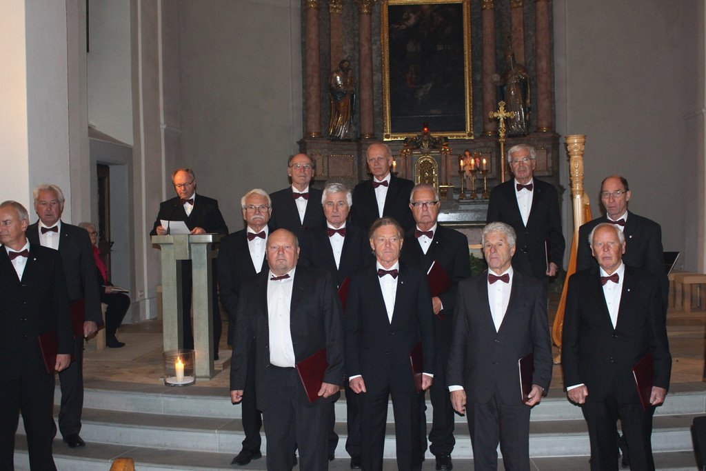 M__nnergesangverein ADVENTKONZERT Pfarrkirche 03-12-2017 _5_.JPG