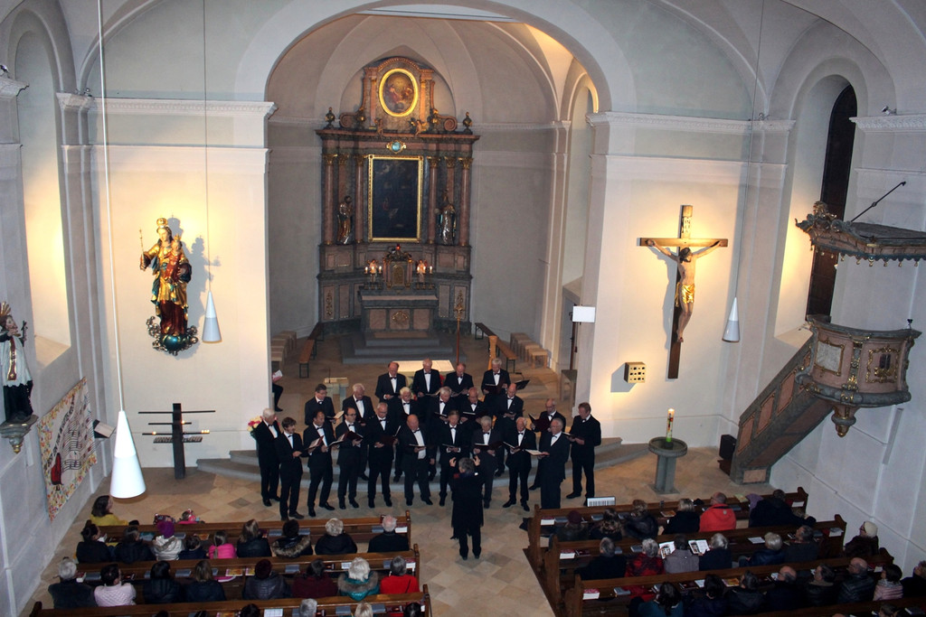 M__nnergesangverein ADVENTKONZERT Pfarrkirche 03-12-2017 _8_.JPG