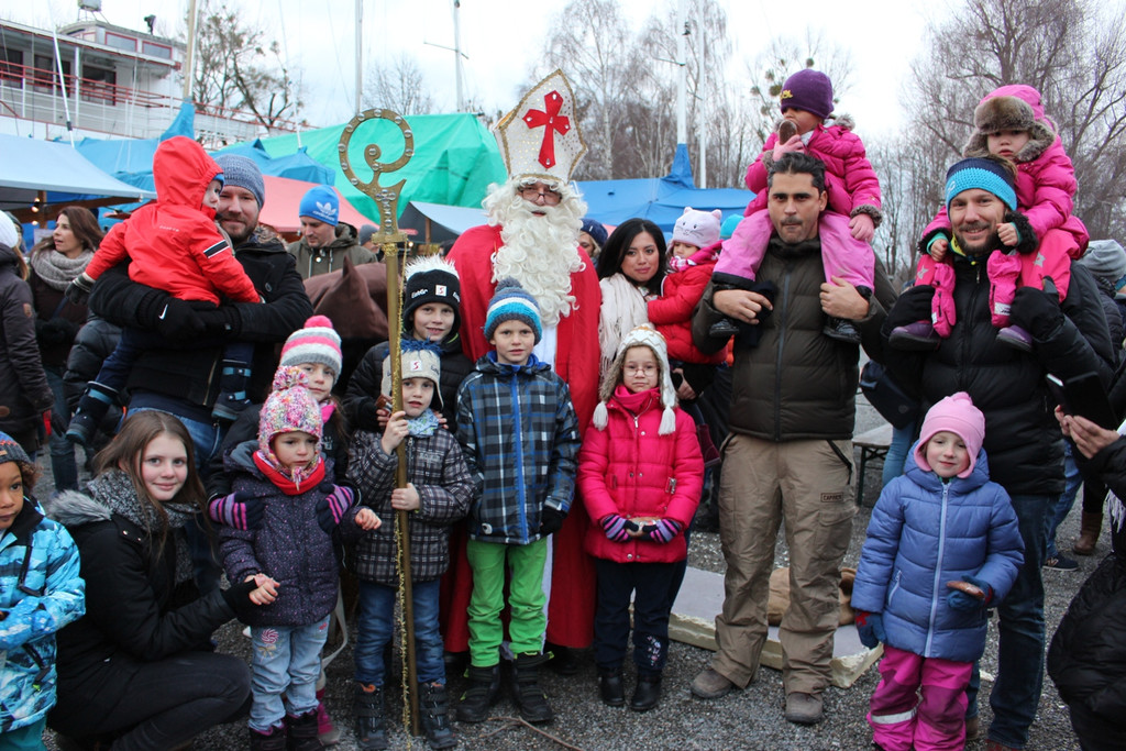 Adventzauber NIKOLAUSMARKT am See A NIKOLAUSBESUCH 03-1-2017 _2_.JPG