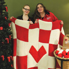 "Give Good": Starbucks unterstützt die Gruft mit Spenden, Strickwerk und Co.