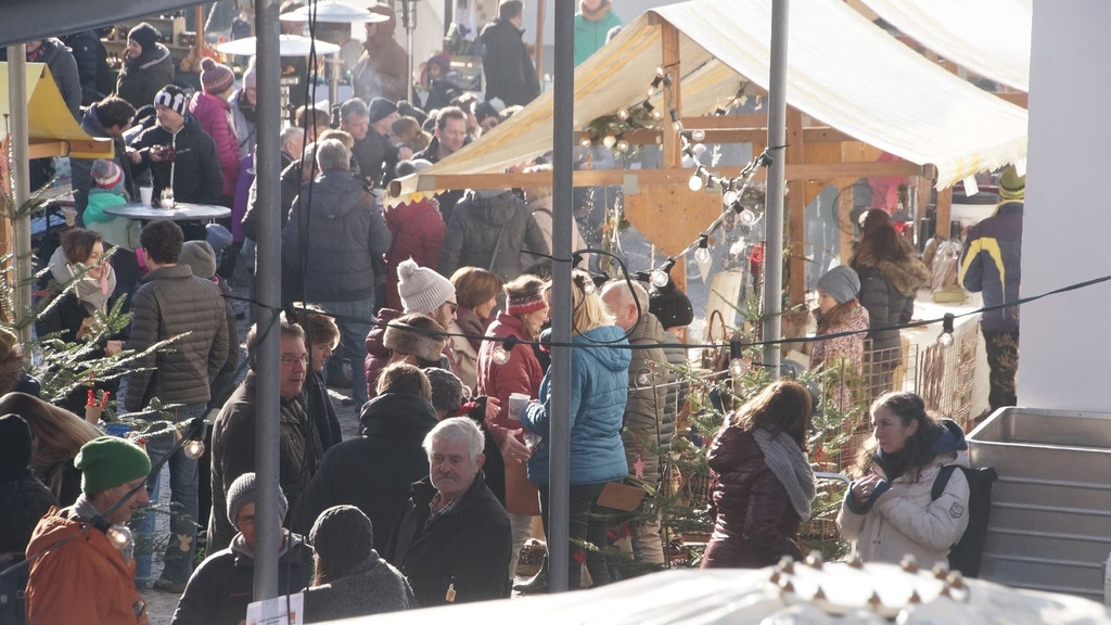 2017_12_02_Adventmarkt_G__fis__c__R_Sonderegger_51_1.JPG