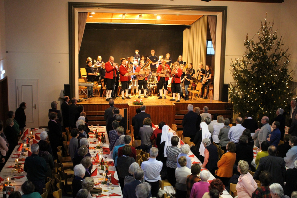 Senioren Adventfeier B Stille Nacht 16-12-2017 _1_.JPG