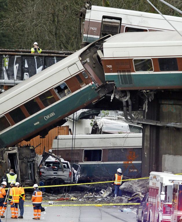 Train_Derailment_Washington_State_13278.jpg