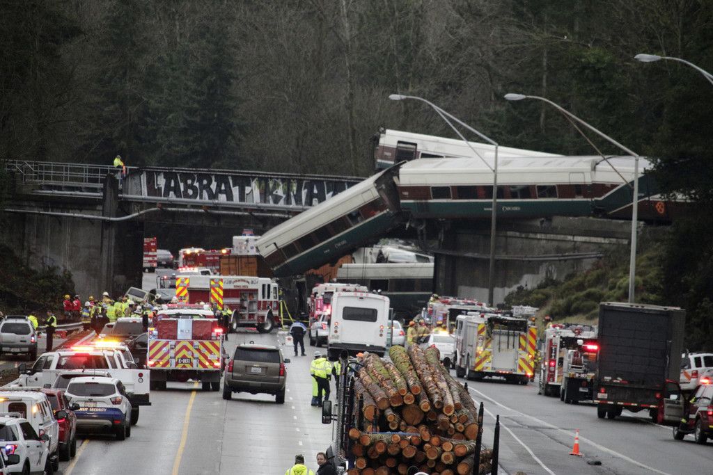 Train_Derailment-Washington_State_86712.jpg