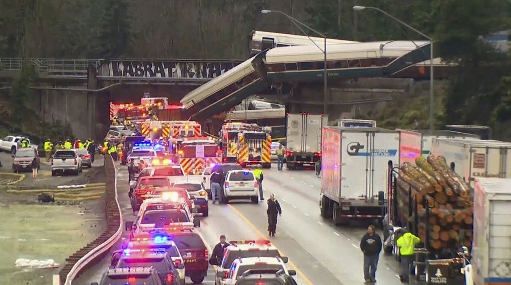 Train_Derailment-Washington_State_89971.jpg