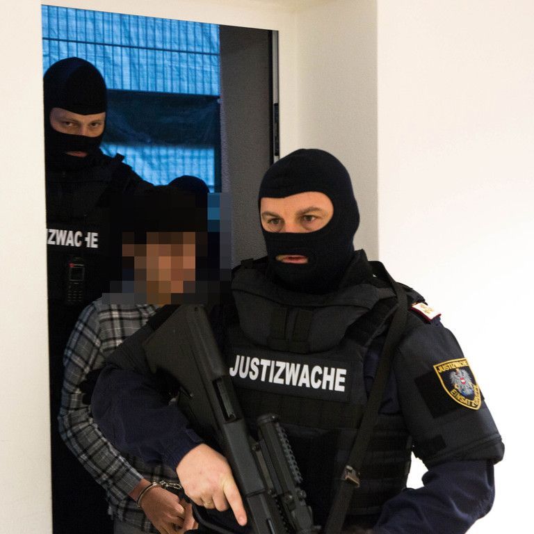 Terrorprozess20122017001.jpg
