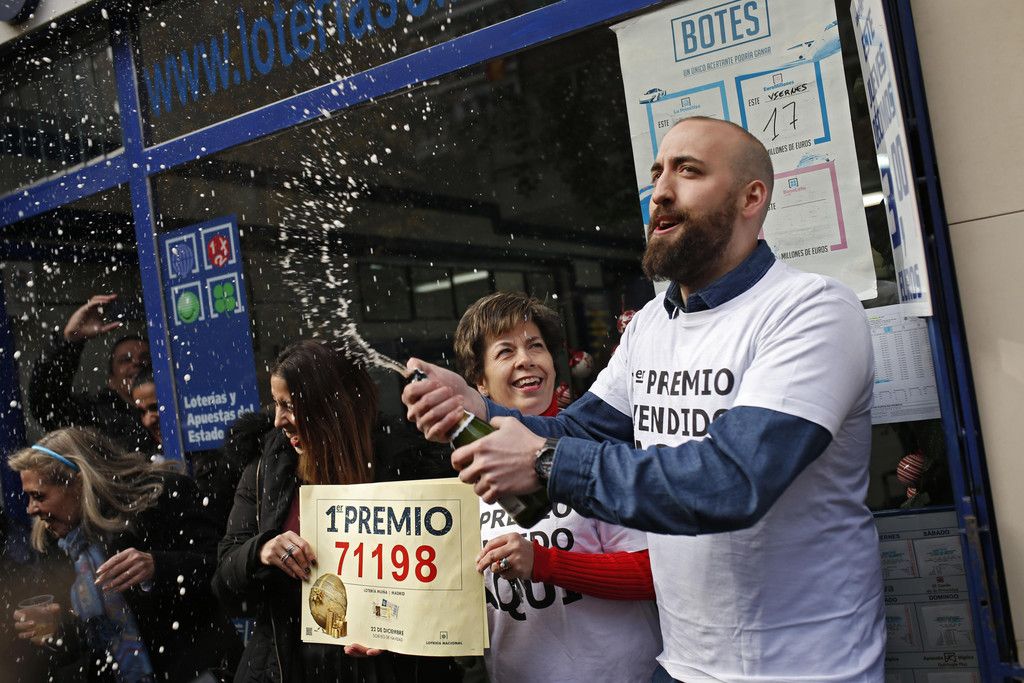 Spain_Christmas_Lottery_91390.jpg
