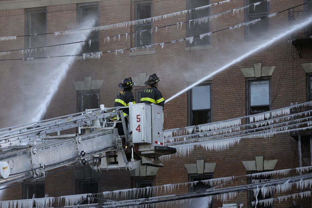 Bronx_Building_Fire_33599.jpg