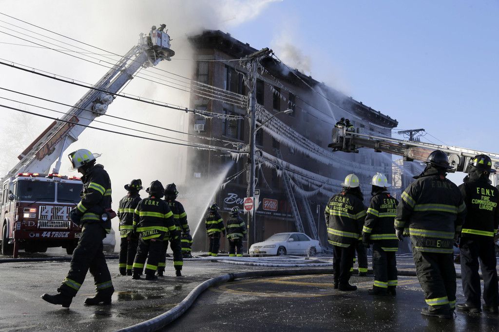 Bronx_Building_Fire_95221.jpg
