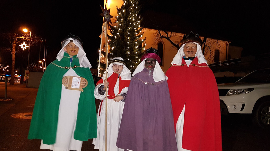 Sternsinger UNTERWEGS 06-01-2018 _1_.jpg